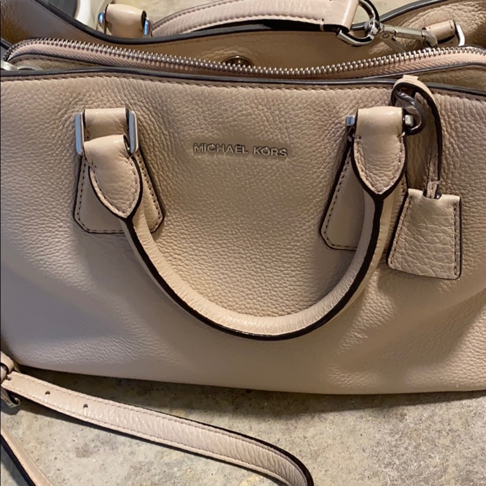 Michael Kors crossbody handbag!